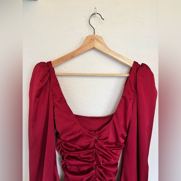 Oh Polly Red Ruched Puff Sleeve Square Neck Satin Effect Holiday Mini Dress - Picture 7 of 13